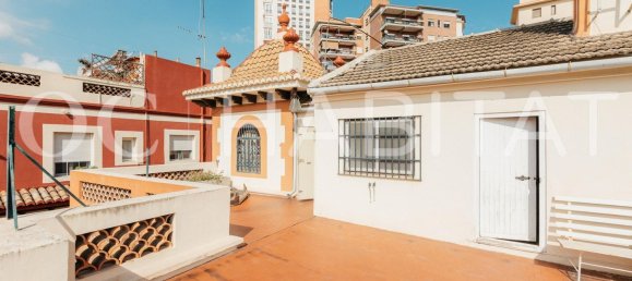 4 bedrooms House in Valencia, Spain No. 29729 3