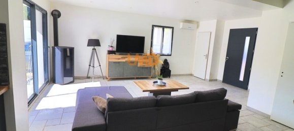 3 Schlafzimmer Haus in Tourves, France, Nr. 343052 3