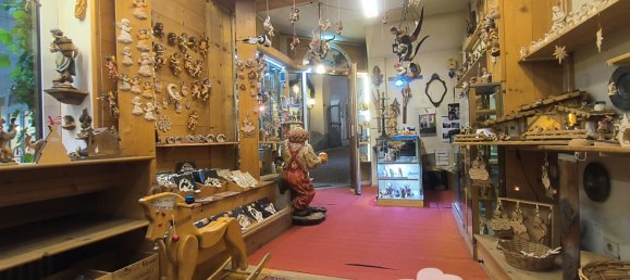 38m² Commercial property in Ventimiglia, Italy No. 61948 3