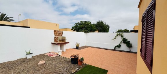 Дом с 3 спальнями в Ла Олива, Испания № 149238 3