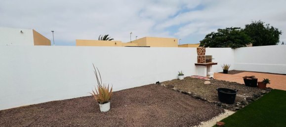 Дом с 3 спальнями в Ла Олива, Испания № 149238 15