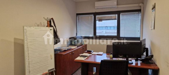 Armazém em Gerenzano, Italy 678 m² N.º 316978 10