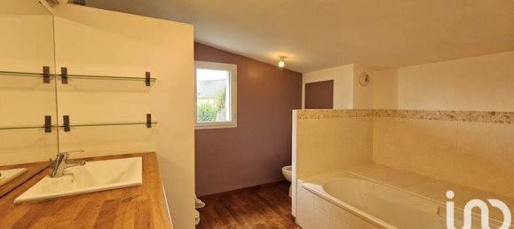 3 bedrooms House in Meucon, France No. 312971 6