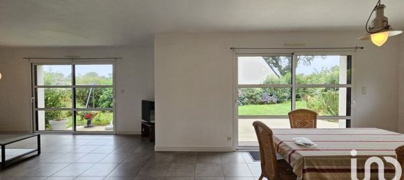 3 bedrooms House in Meucon, France No. 312971 7