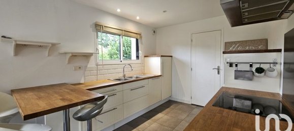 3 bedrooms House in Meucon, France No. 312971 4