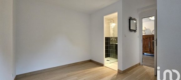 3 bedrooms House in Meucon, France No. 312971 10