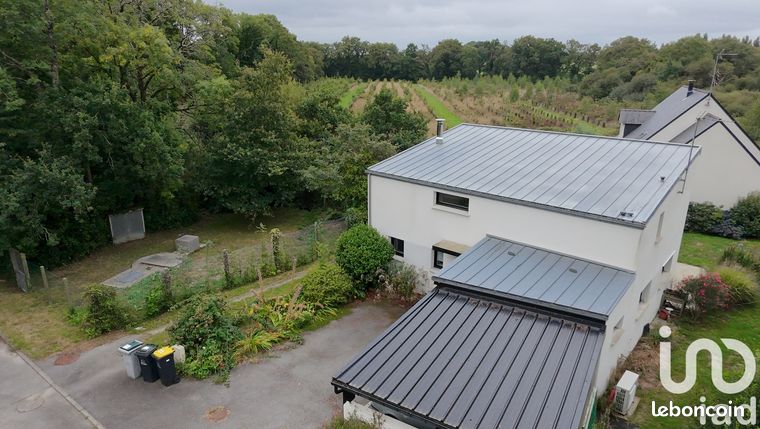 3 bedrooms House in Meucon, France No. 312971