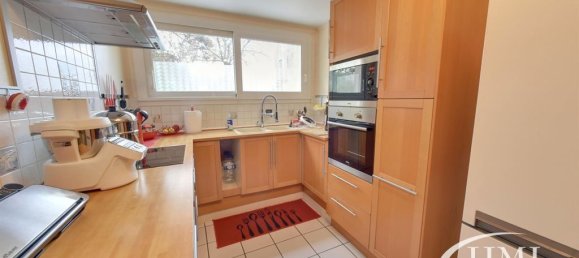 2 bedrooms Apartment in Essonne, France No. 173869 3