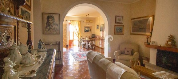 Casa de 5 dormitorios en Chianni, Italy No. 105632 13