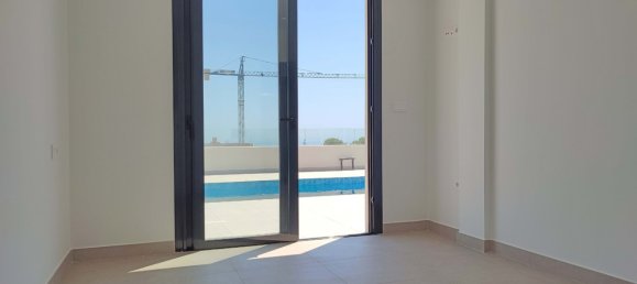 Villa de 4 dormitorios en Polop, Spain No. 2681 19