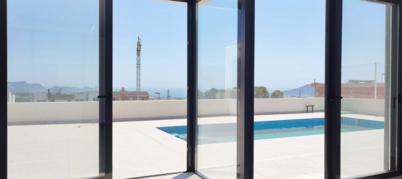 Villa de 4 dormitorios en Polop, Spain No. 2681 10