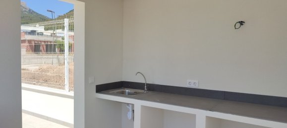 Villa de 4 dormitorios en Polop, Spain No. 2681 6