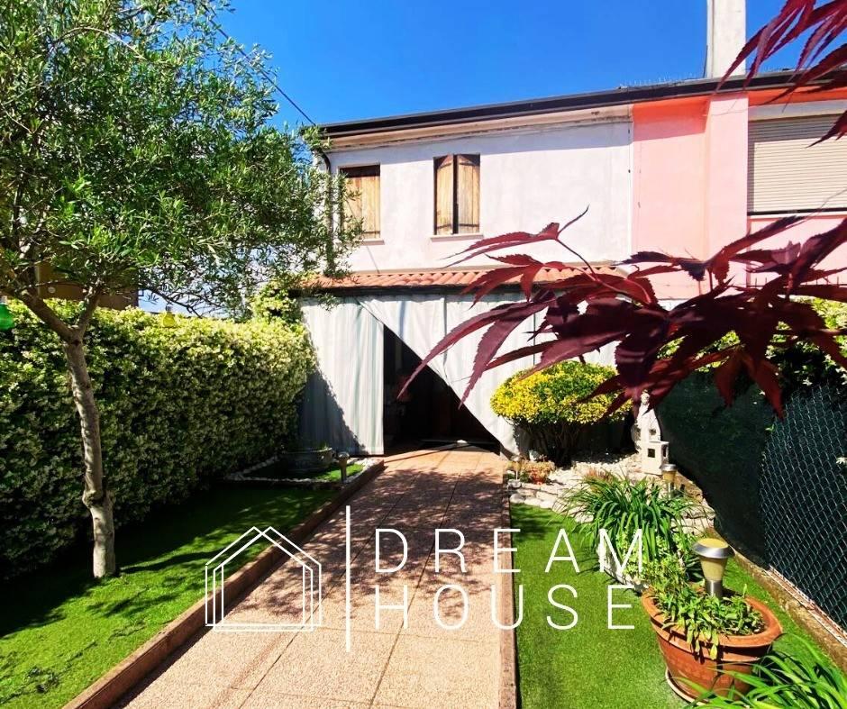 3 rooms Villa in Castagnaro, Italy No. 155168