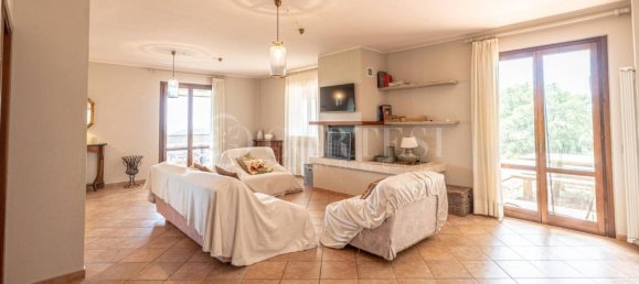 4 bedrooms Villa in Passignano sul Trasimeno, Italy No. 282076 22