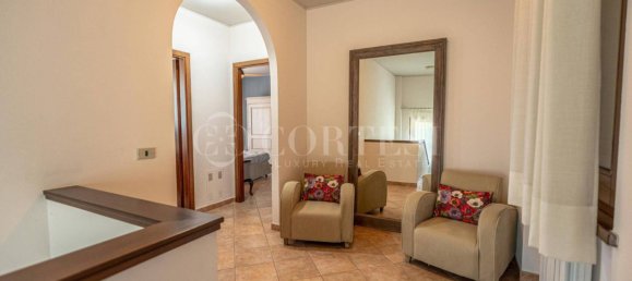 4 bedrooms Villa in Passignano sul Trasimeno, Italy No. 282076 34