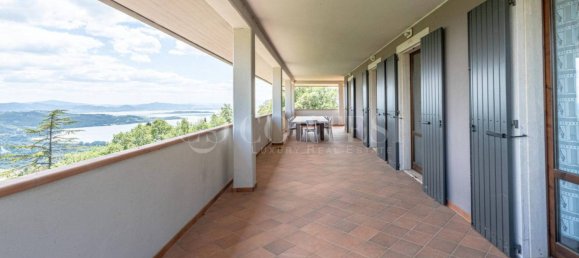 4 bedrooms Villa in Passignano sul Trasimeno, Italy No. 282076 25