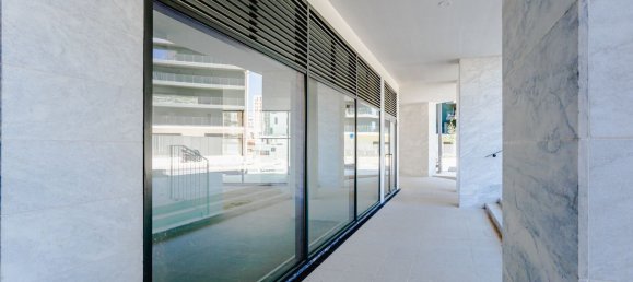 118m² Commercial property in Lisbon, Portugal No. 74042 7