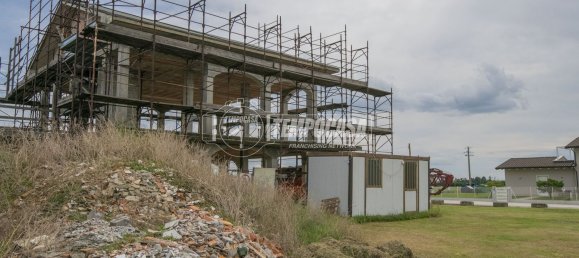 3 rooms Duplex in Cesena, Italy No. 260570 10