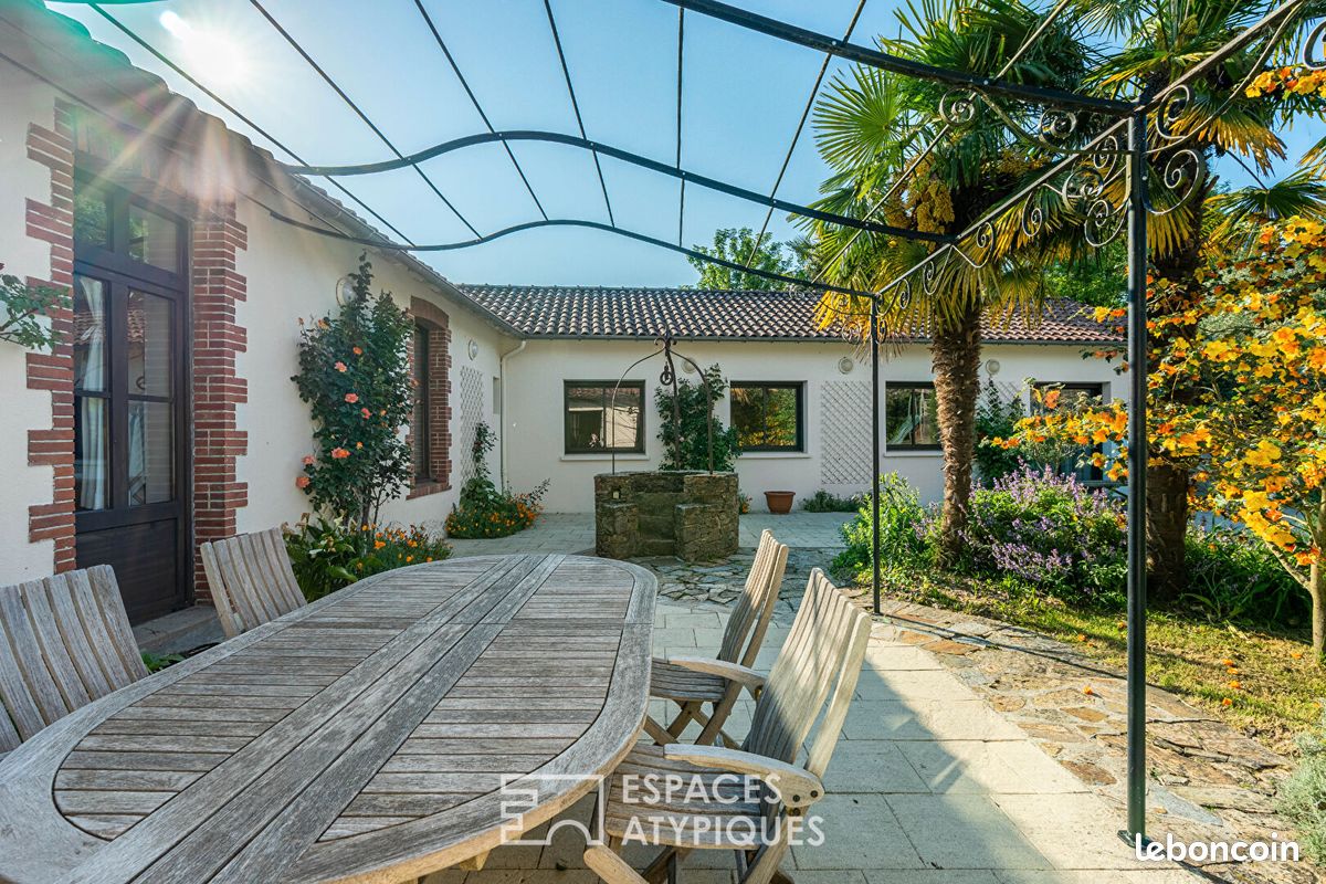 6 bedrooms House in Saint-Fiacre-sur-Maine, France No. 339808