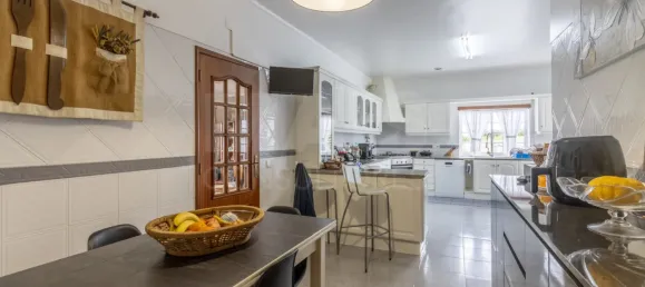 5 bedrooms House in Caldas da Rainha, Portugal No. 143069 6