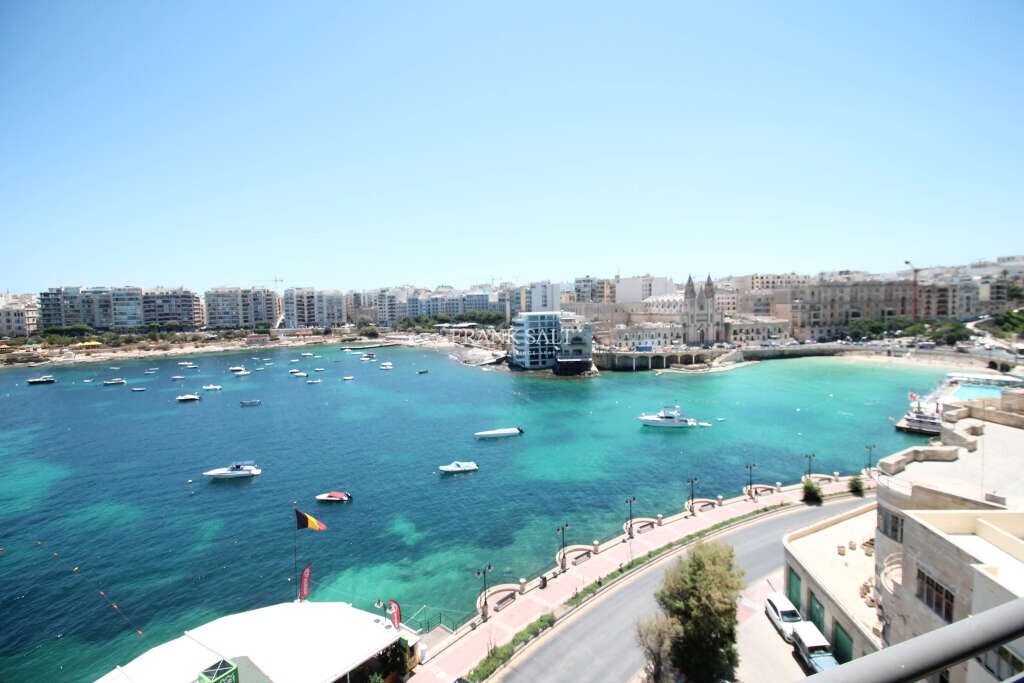 Apartamento T3 em Saint Julian's, Malta N.º 9588