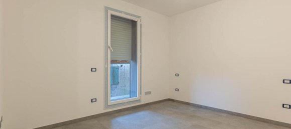 Casa de 4 habitaciónes en Pernumia, Italy No. 31784 7