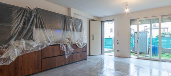 Casa de 4 habitaciónes en Pernumia, Italy No. 31784 16