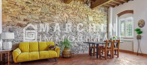 8 bedrooms Villa in Lucca, Italy No. 379729 9