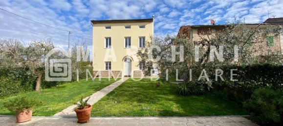 8 bedrooms Villa in Lucca, Italy No. 379729 6