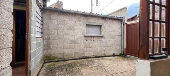 3 bedrooms House in Abbeville, France No. 241408 10