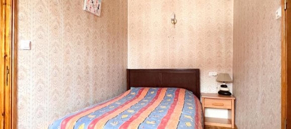 3 bedrooms House in Abbeville, France No. 241408 8