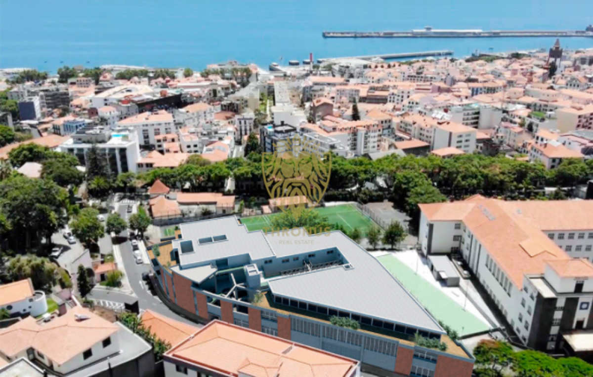4 bedrooms Apartment in Funchal, Portugal No. 291