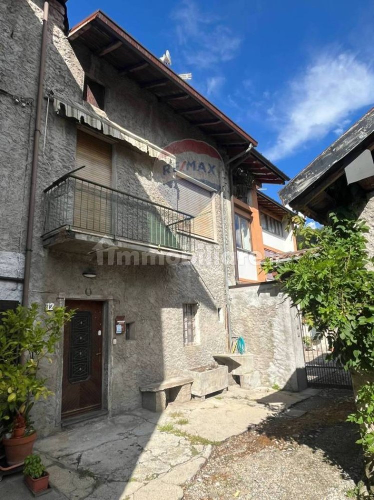 Apartamento de 1 dormitorio en Cuveglio, Italy No. 378980