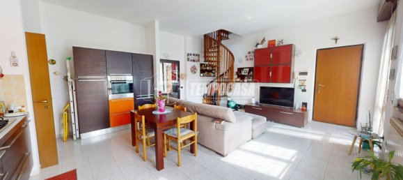 2 Schlafzimmer Wohnung in Cesano Maderno, Italy, Nr. 302758 6