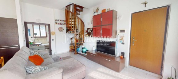 2 Schlafzimmer Wohnung in Cesano Maderno, Italy, Nr. 302758 4