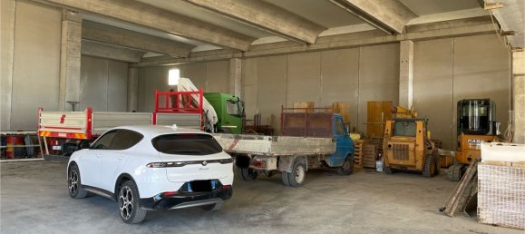 Lagerhaus in Perugia, Italy 1320m², Nr. 256169 19