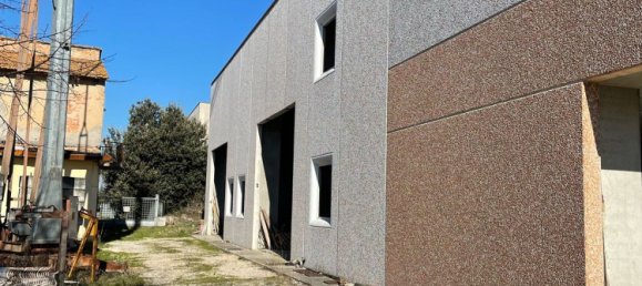 Lagerhaus in Perugia, Italy 1320m², Nr. 256169 16