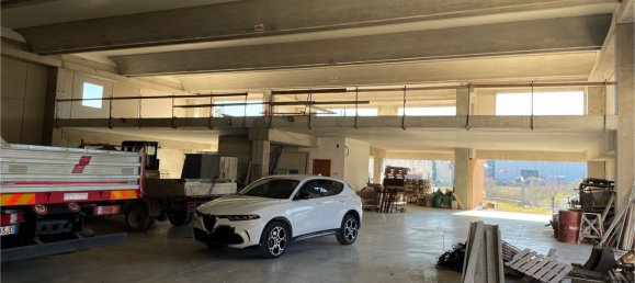 Lagerhaus in Perugia, Italy 1320m², Nr. 256169 30