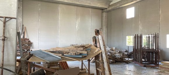 Lagerhaus in Perugia, Italy 1320m², Nr. 256169 32