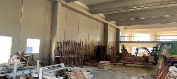 Lagerhaus in Perugia, Italy 1320m², Nr. 256169 6