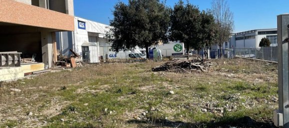 Lagerhaus in Perugia, Italy 1320m², Nr. 256169 18