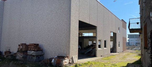 Lagerhaus in Perugia, Italy 1320m², Nr. 256169 15