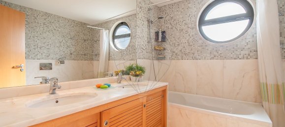 5 bedrooms House in Quarteira, Portugal No. 28739 18