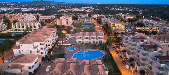 5 bedrooms House in Quarteira, Portugal No. 28739 2