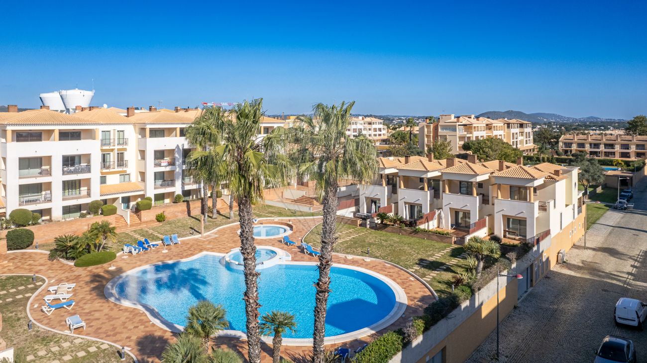 5 bedrooms House in Quarteira, Portugal No. 28739