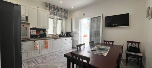 3 Schlafzimmer Haus in Barletta, Italy, Nr. 331640 9