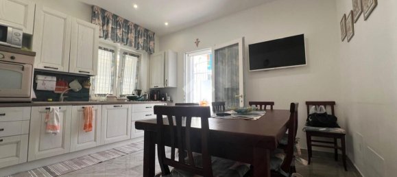 3 Schlafzimmer Haus in Barletta, Italy, Nr. 331640 8