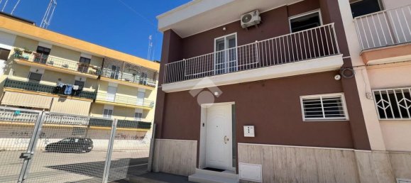 3 Schlafzimmer Haus in Barletta, Italy, Nr. 331640 3