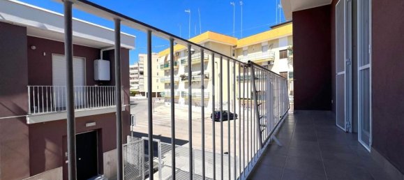 3 Schlafzimmer Haus in Barletta, Italy, Nr. 331640 23