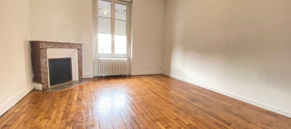 4 rooms House in Orleans, France No. 239665 5